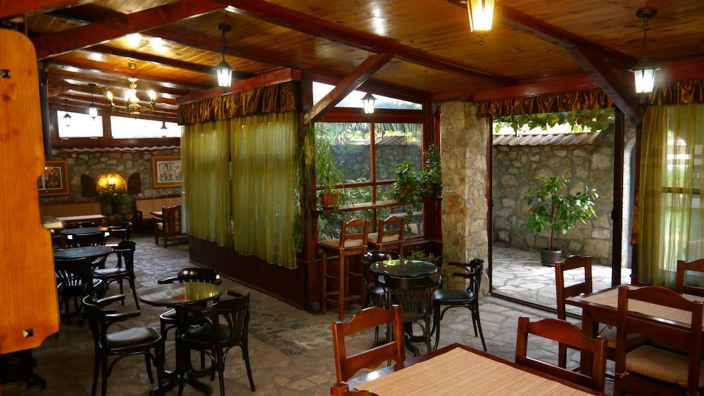 Hotel Ambiente Podgorica Extérieur photo