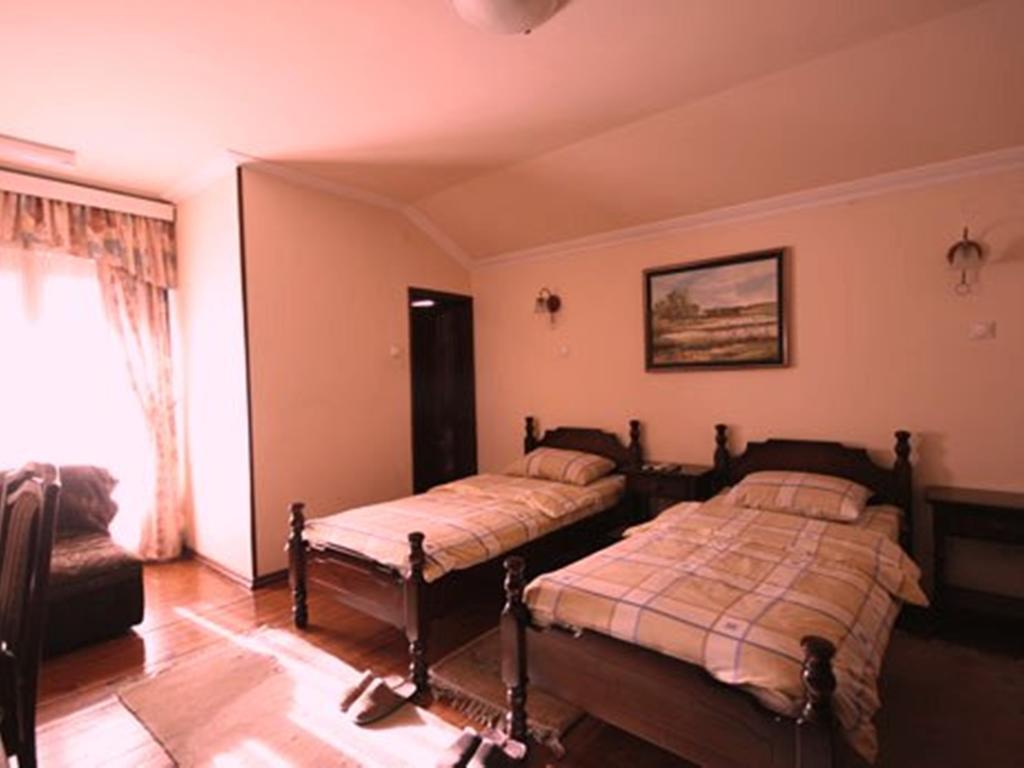 Hotel Ambiente Podgorica Chambre photo