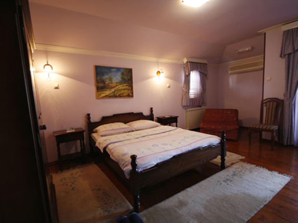 Hotel Ambiente Podgorica Chambre photo